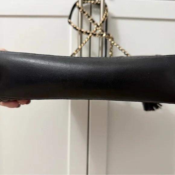 Tory Burch Large Black Matte Fleming Quilted Convertible Leather Shoulder Bag - Picture 7 of 11